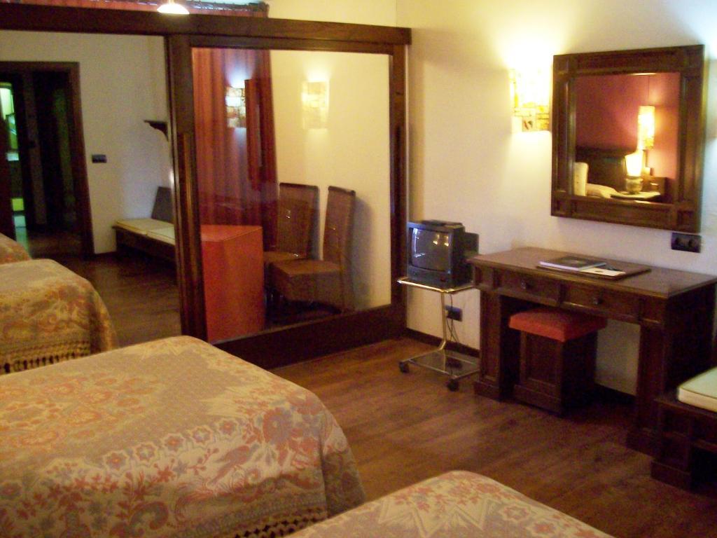 Hotel La Rectoral Taramundi Pokoj fotografie